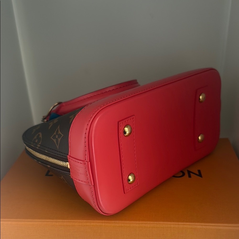 Louis Vuitton Mini Bags Brown and Pink with Gold Hardware - Picture 4 of 9